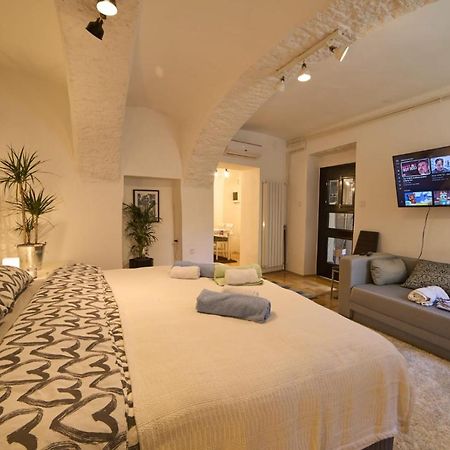 Downtown Secret Apartment Загреб Экстерьер фото