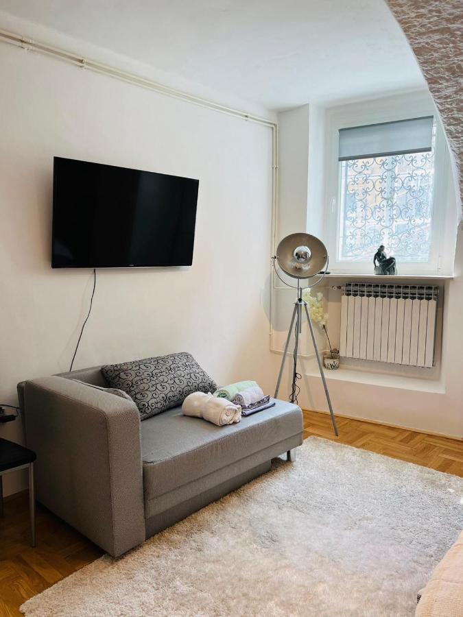 Downtown Secret Apartment Загреб Экстерьер фото
