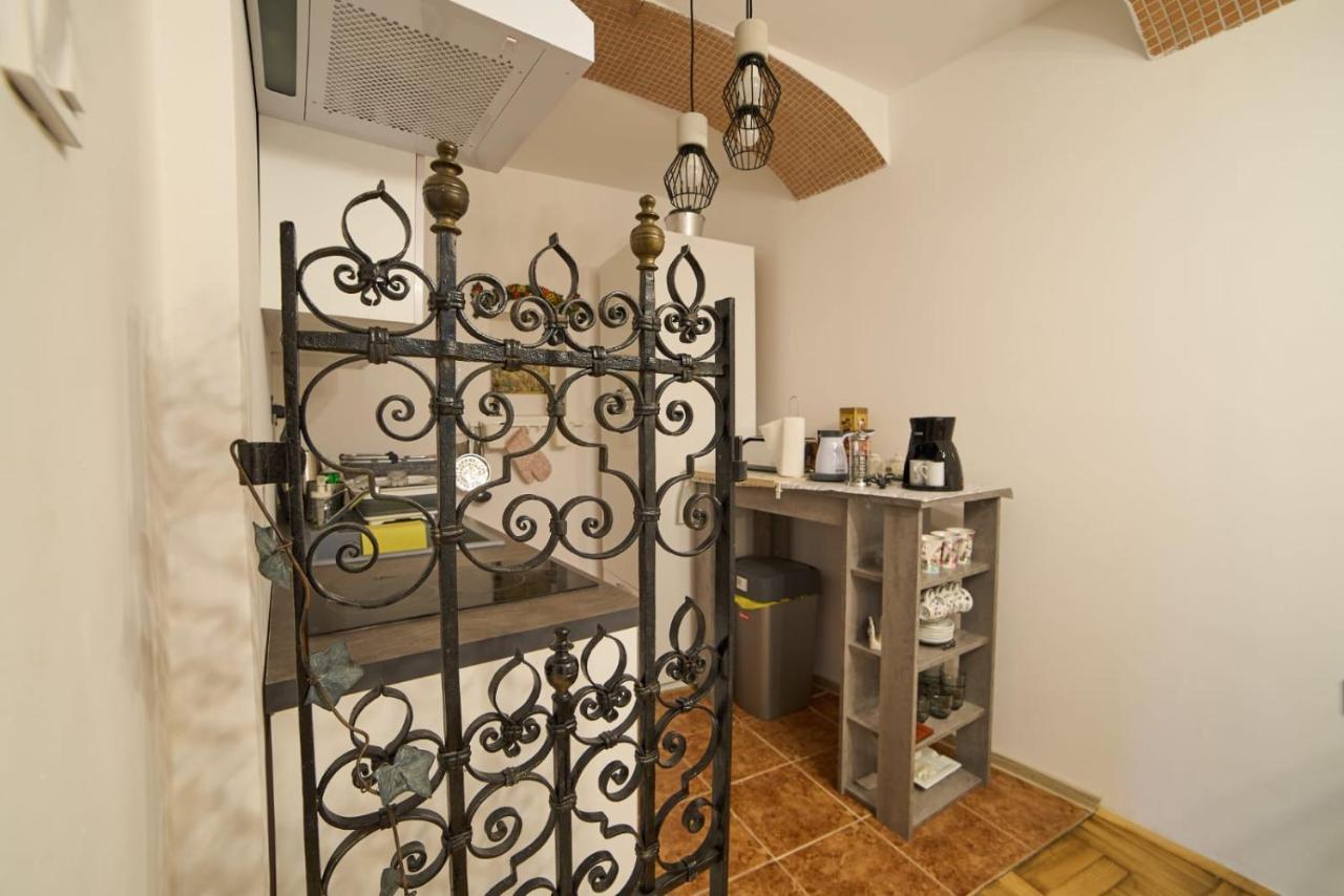 Downtown Secret Apartment Загреб Экстерьер фото
